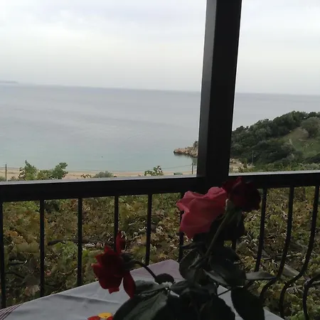 Апартаменты Ktena